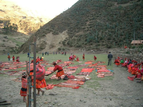 Mercado improvisado en Willoq