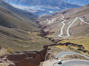 quebrada-cuesta-del-obispo-de-humahuaca